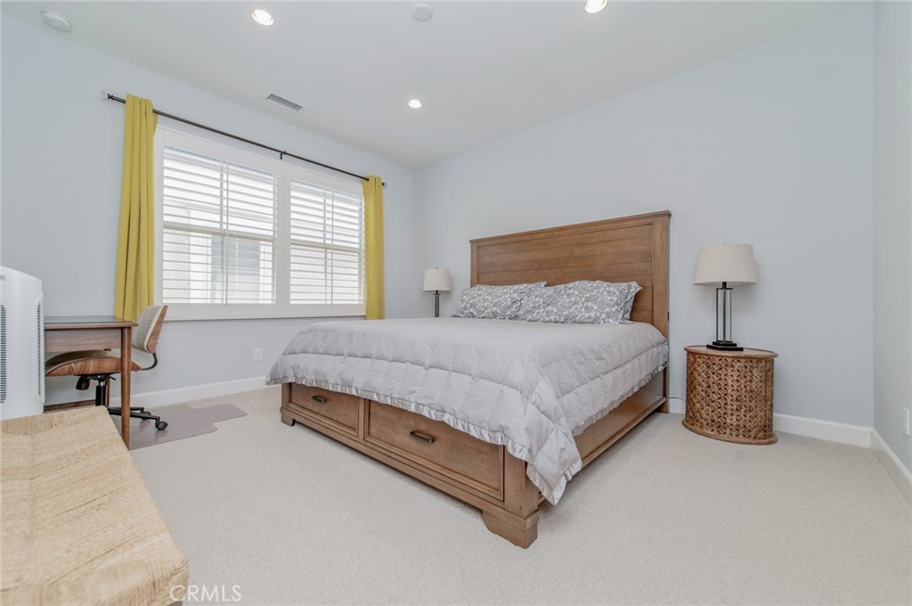57 Statuary