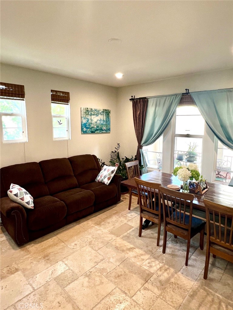 317 Tall Oak