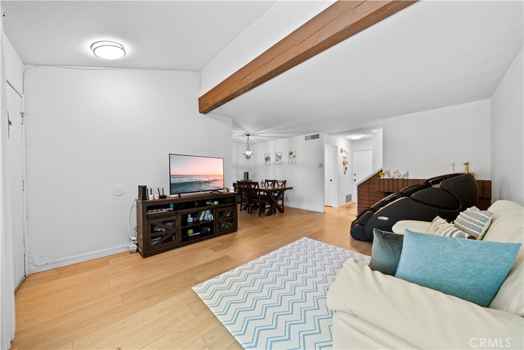 3517 Eucalyptus St