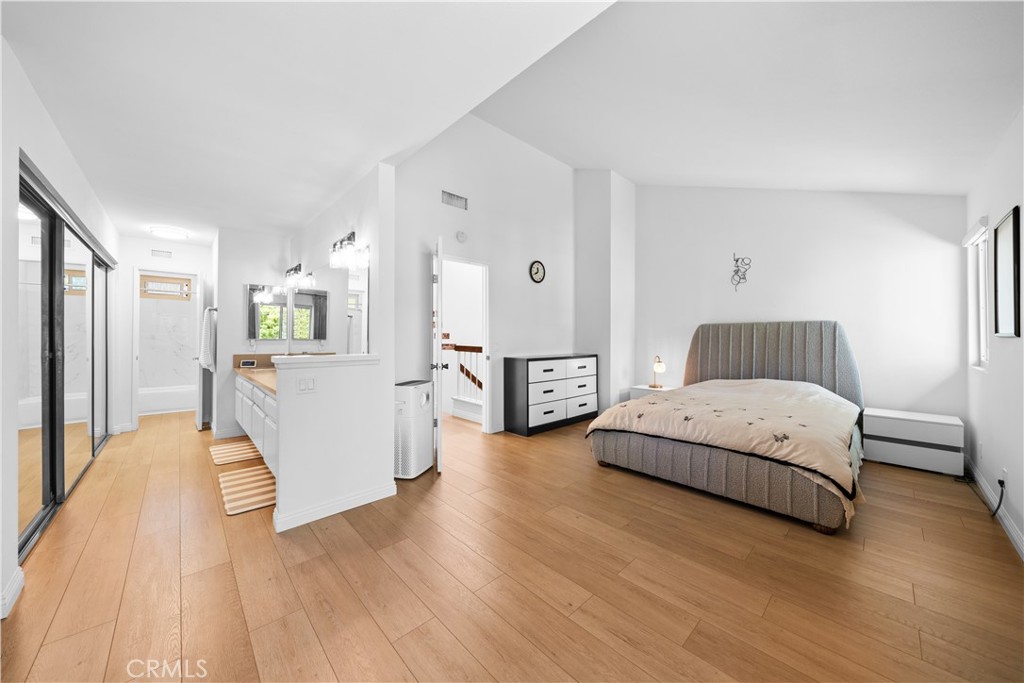 3517 Eucalyptus St