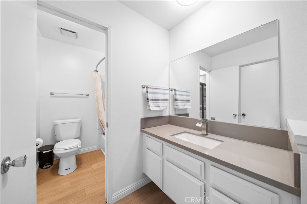 3517 Eucalyptus St