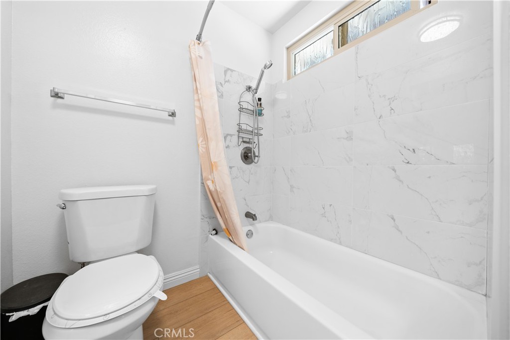 3517 Eucalyptus St