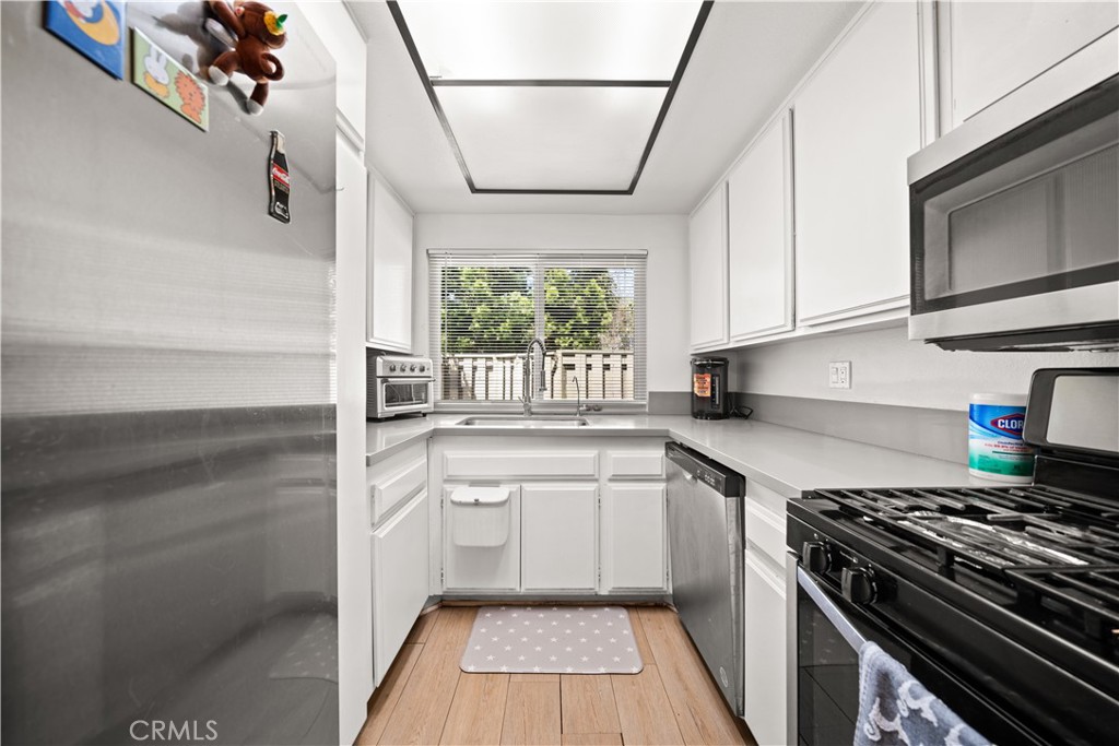 3517 Eucalyptus St