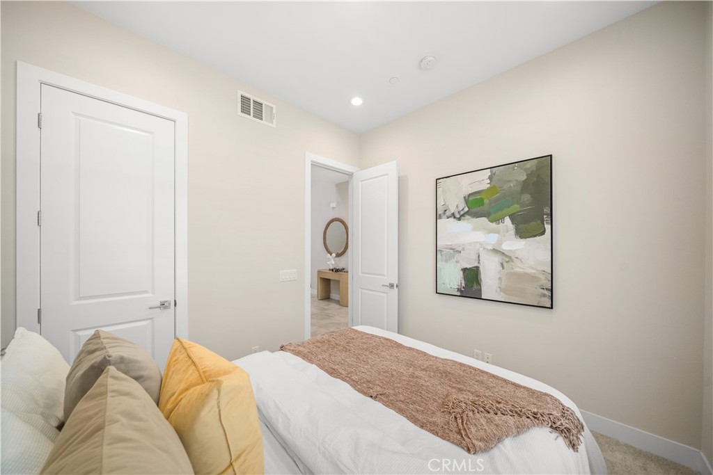 270 Burwood
