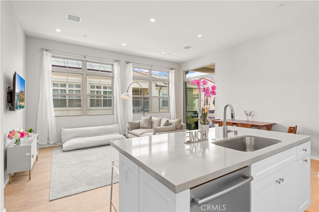 144 Sunnyside