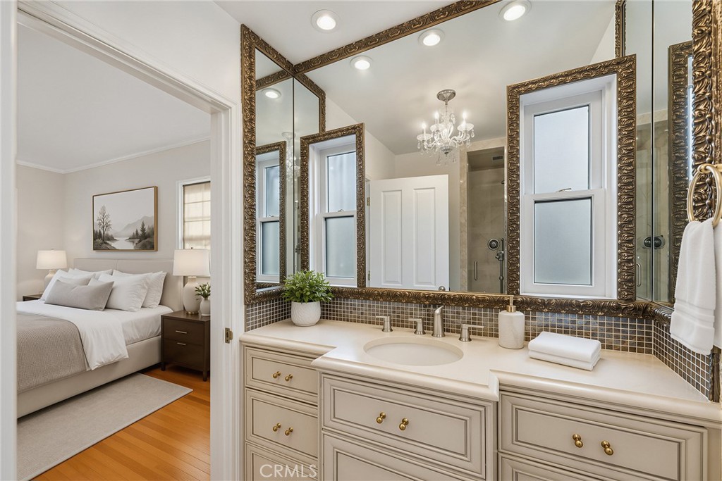 2380 Sherwood
