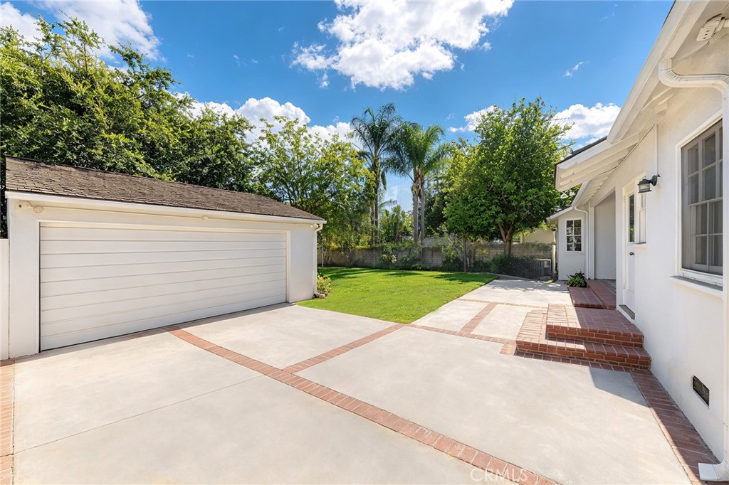 2380 Sherwood