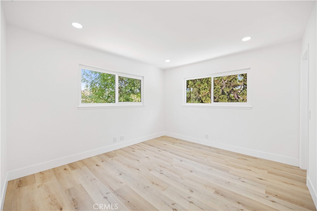 1908 Brentwood
