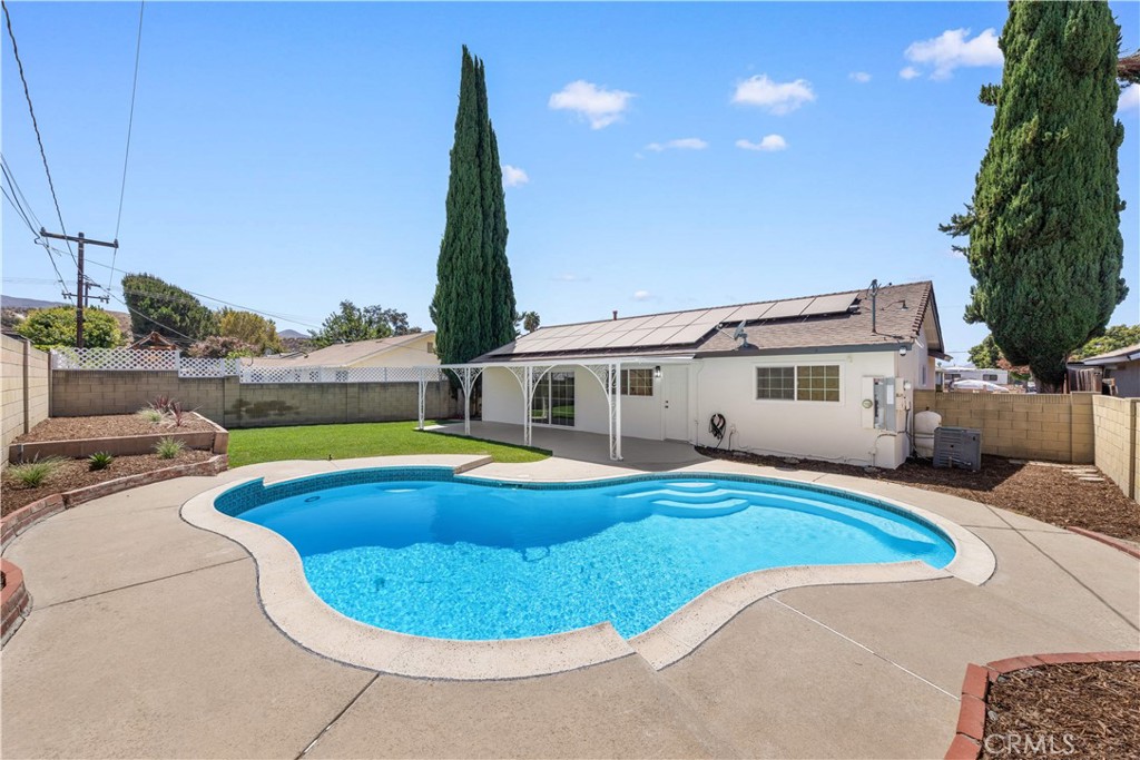 1020 Whitcomb