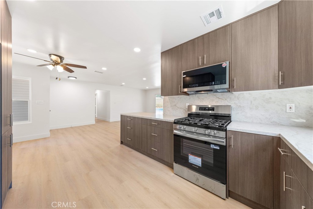 1020 Whitcomb