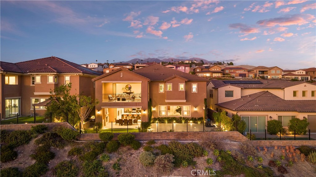 5512 Heritage Oak Drive