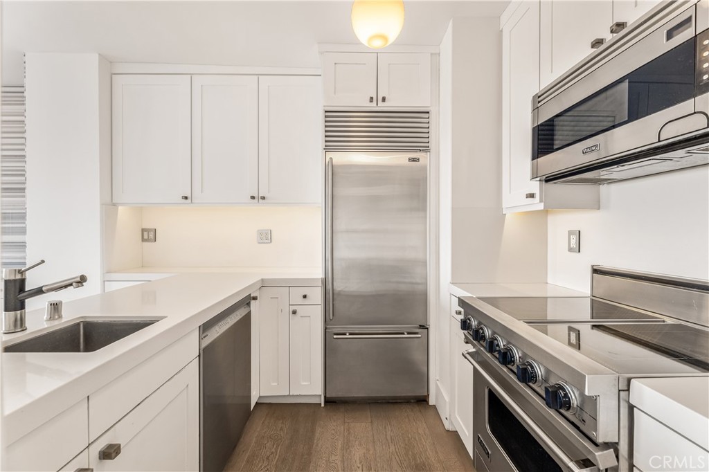 999 N Doheny 310