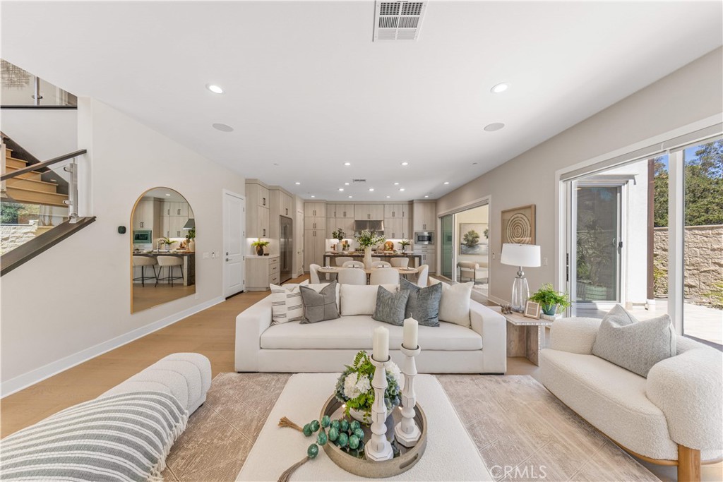 400 Riverbend
