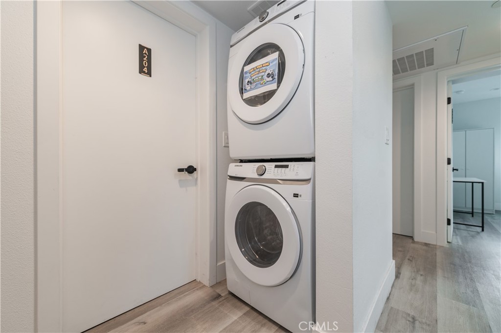 1598 W 36th