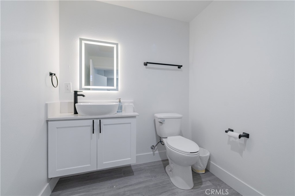 1598 W 36th