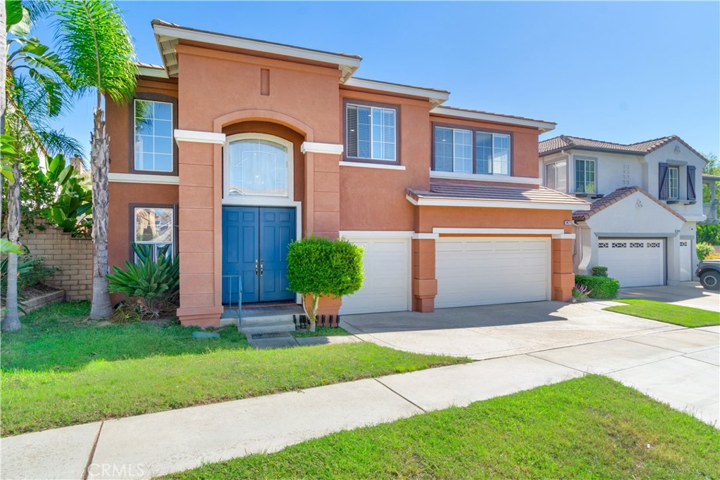 9471 Twin Oaks Pl