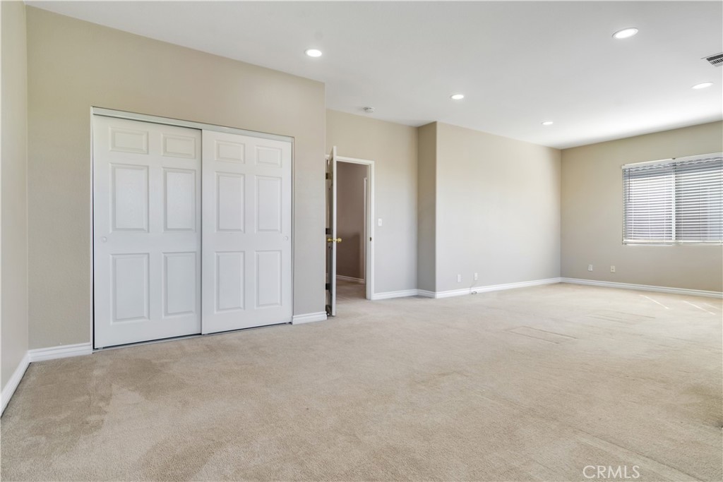 9471 Twin Oaks Pl