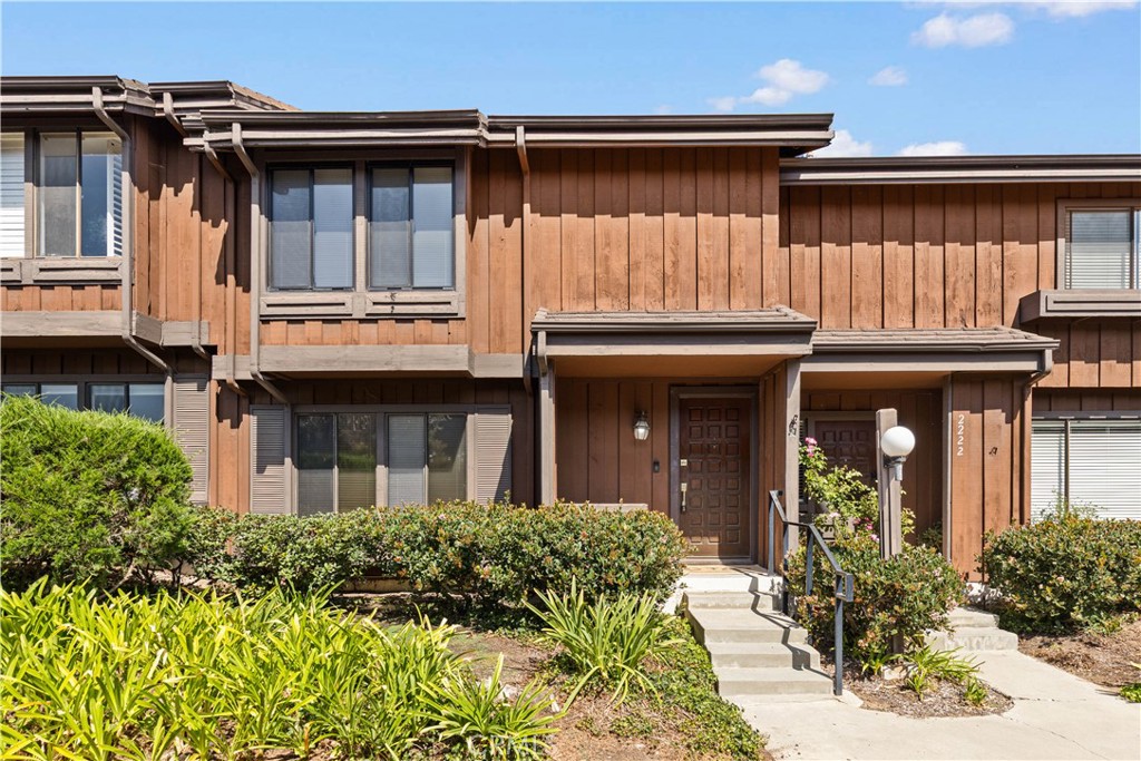 2220 Mount Shasta Drive