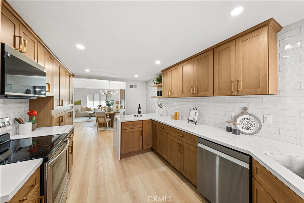 2220 Mount Shasta Drive