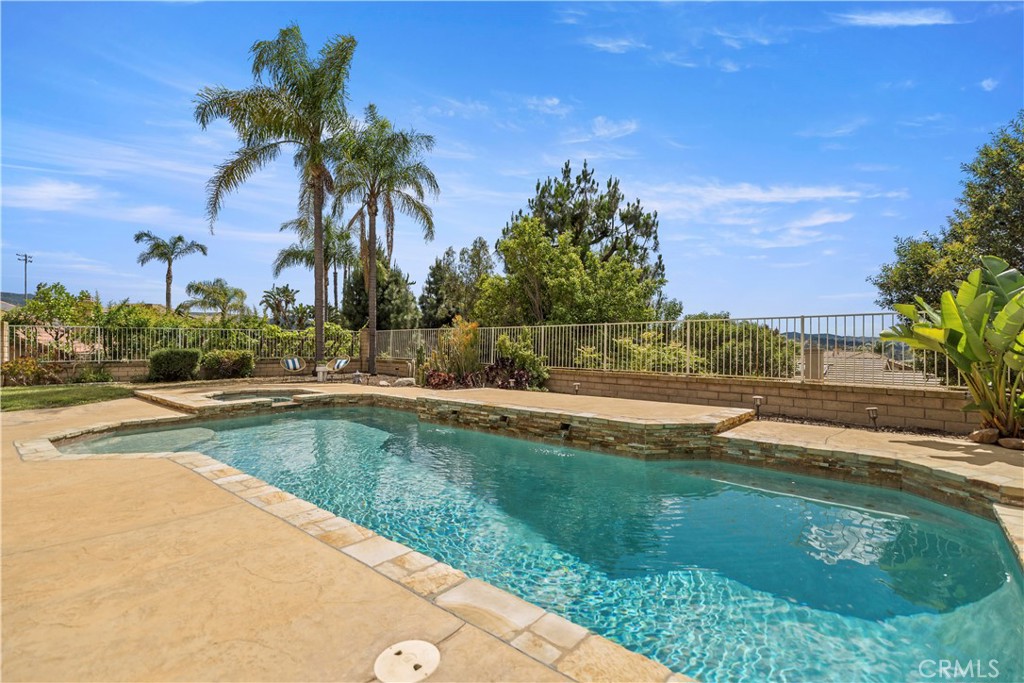 5415 Los Monteros