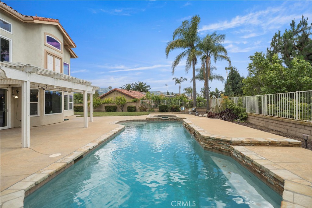 5415 Los Monteros