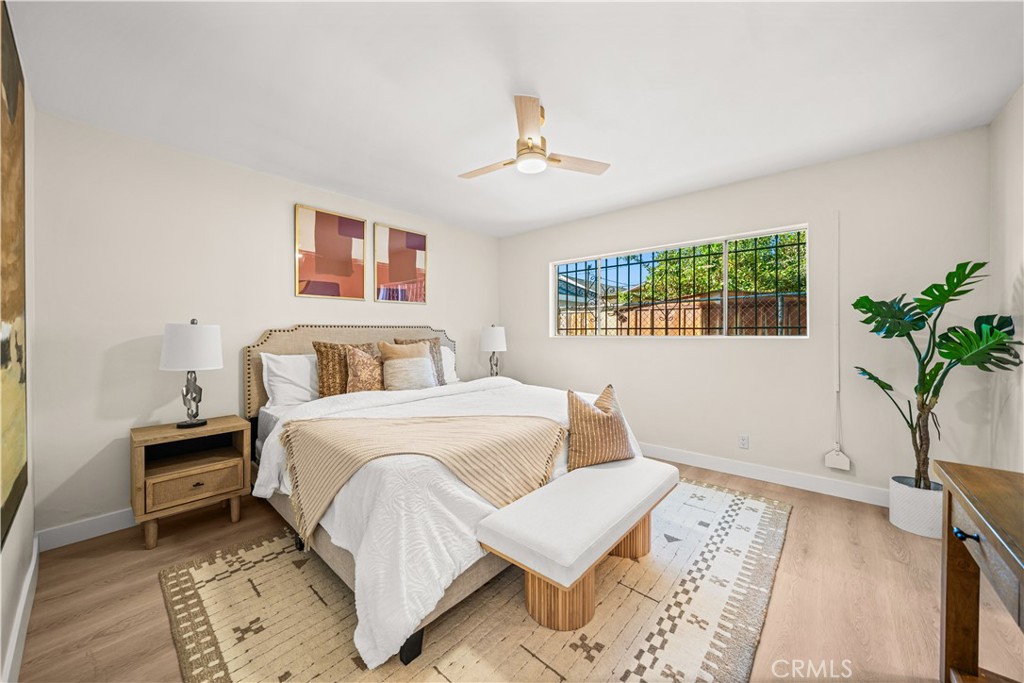 127 N Eucalyptus Avenue 4