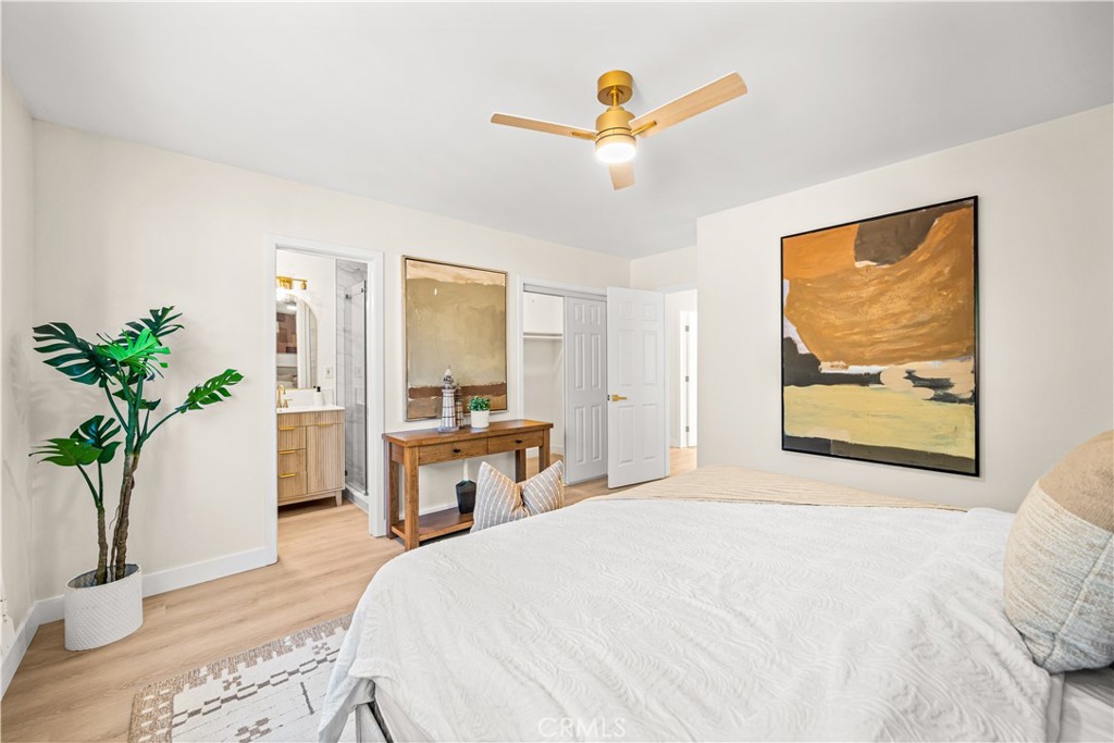 127 N Eucalyptus Avenue 4