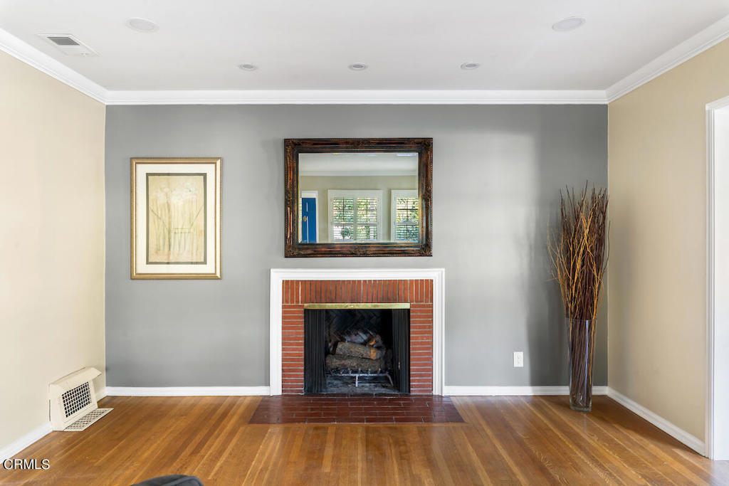 1845 Coolidge Avenue