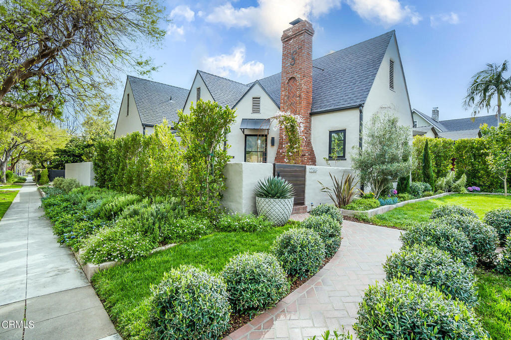 2288 Casa Grande Street