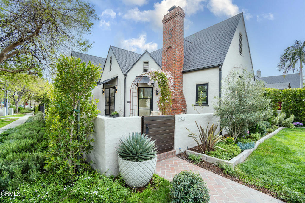 2288 Casa Grande Street