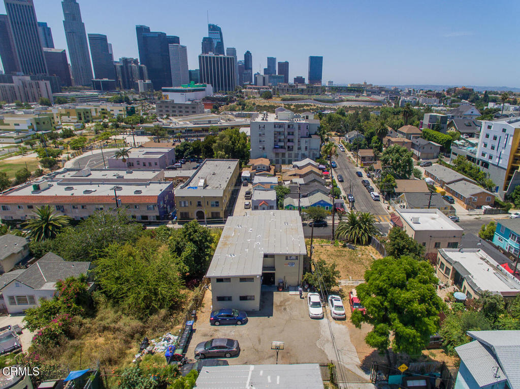 1223 W Court Street