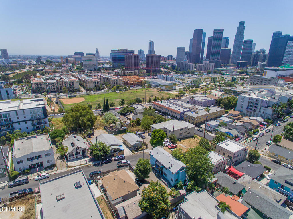 1223 W Court Street