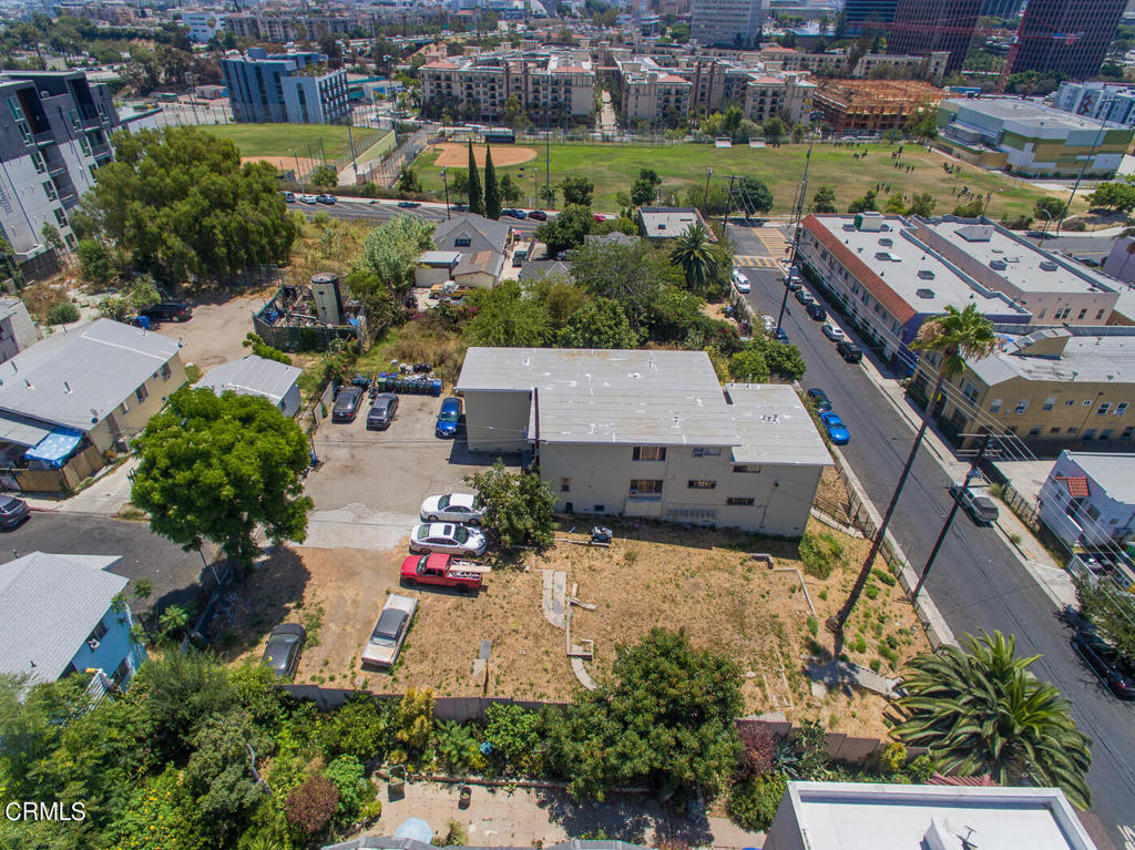 1223 W Court Street