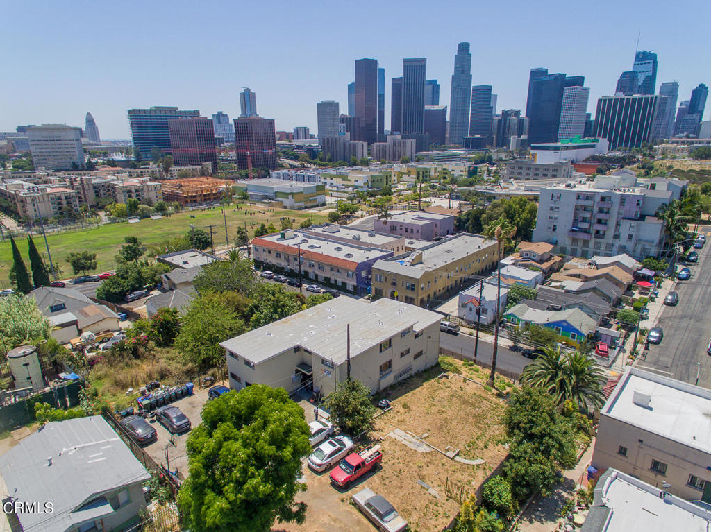 1223 W Court Street