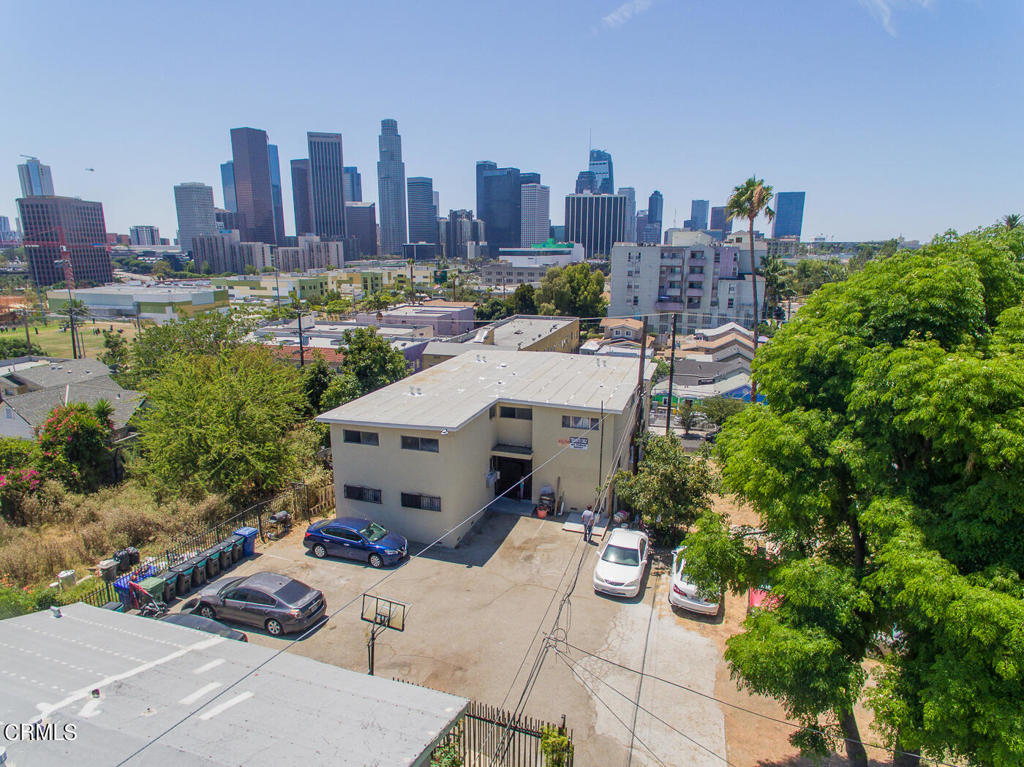 1223 W Court Street