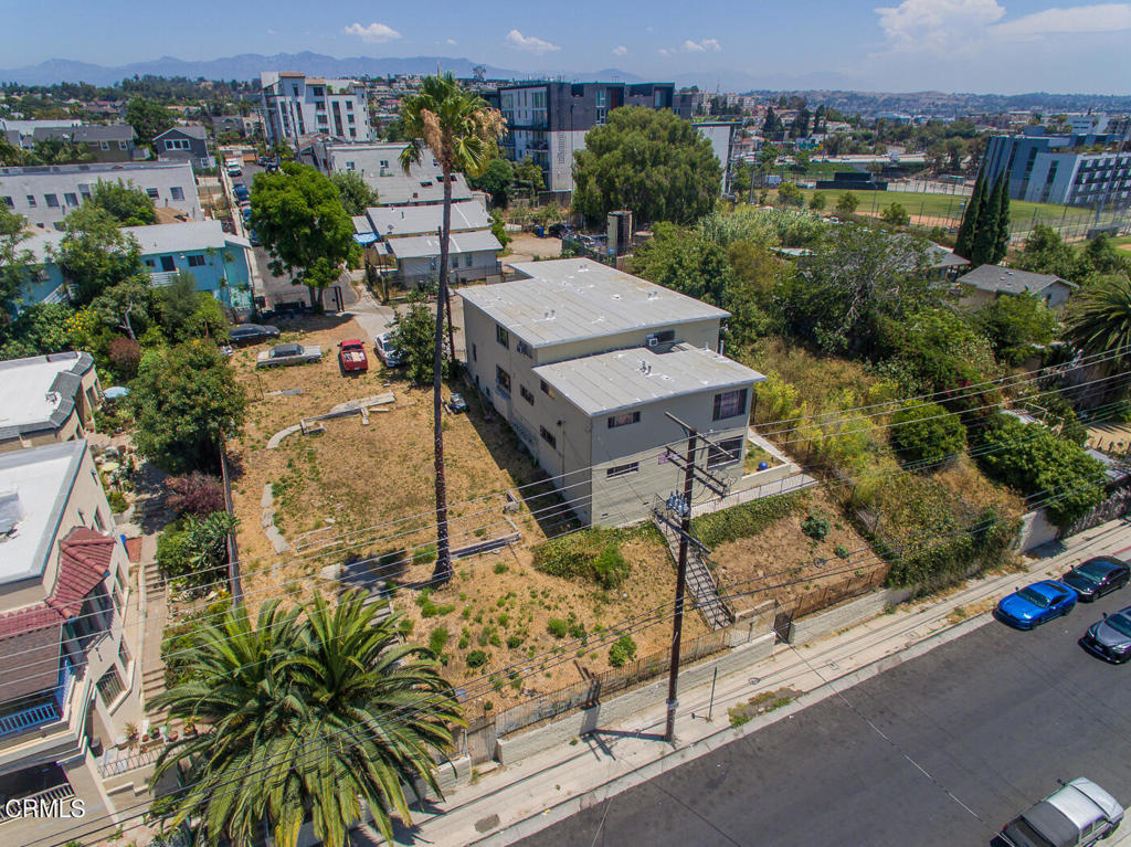 1223 W Court Street