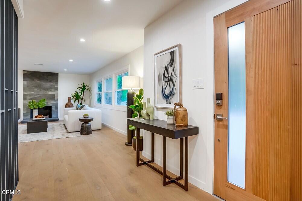 2609 E Chevy Chase Drive