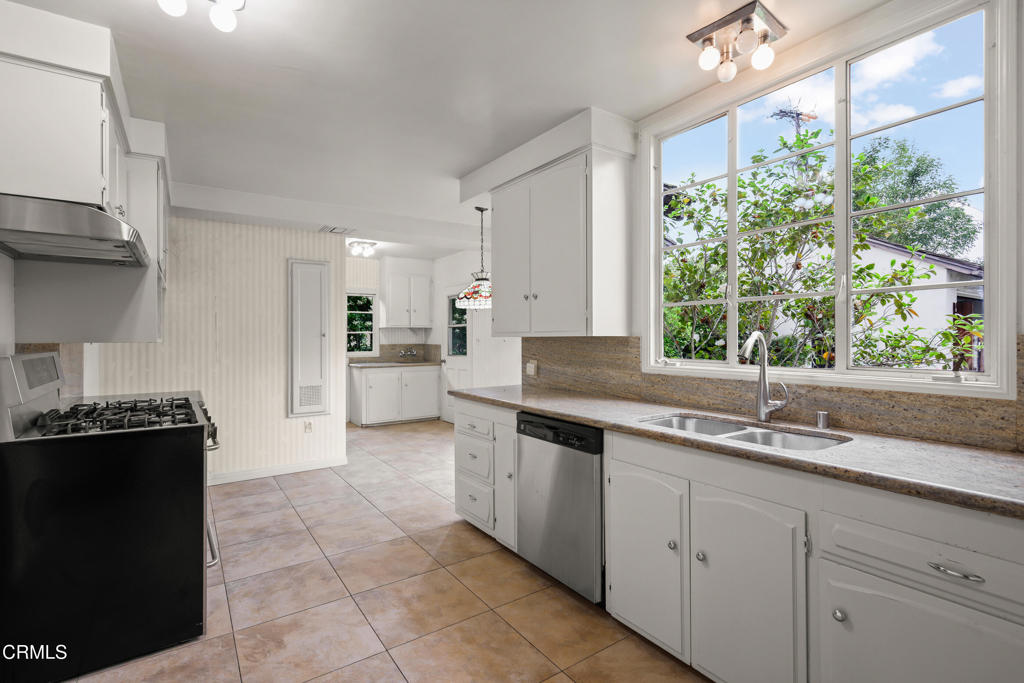 2975 Shakespeare Drive