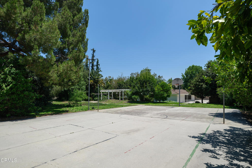 3505 E California Boulevard