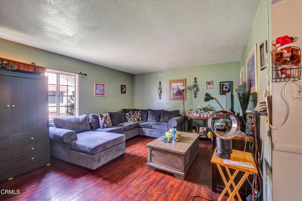 1844 S Stoneman Avenue