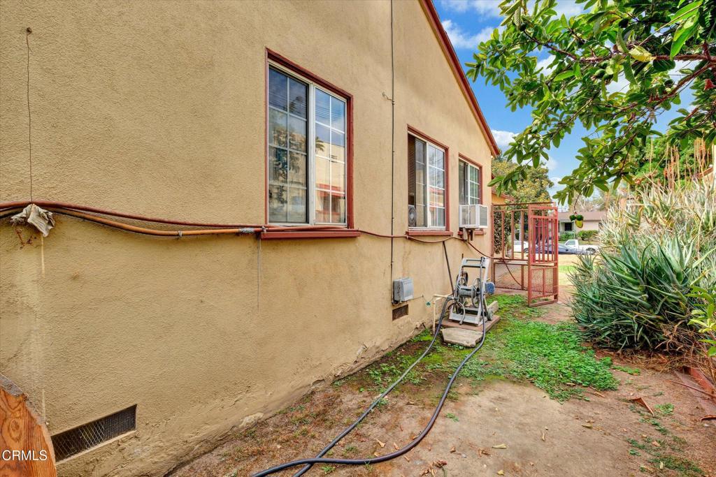 1844 S Stoneman Avenue