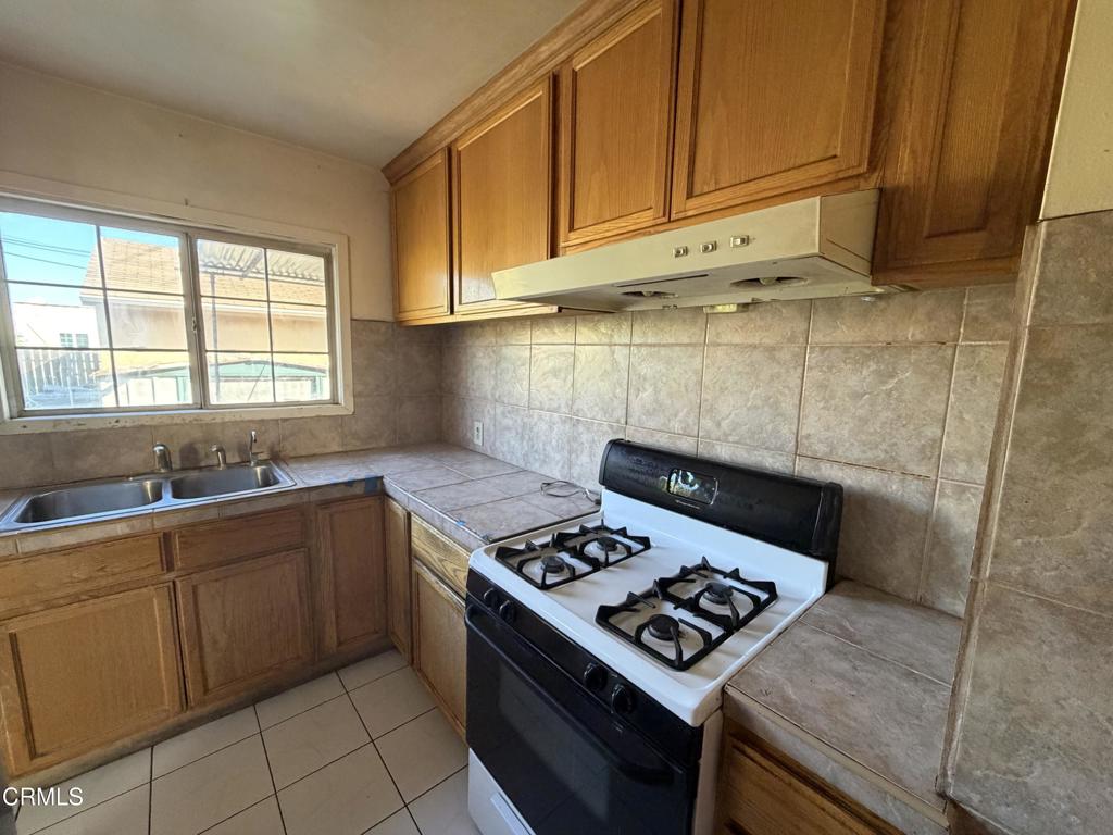 1844 S Stoneman Avenue