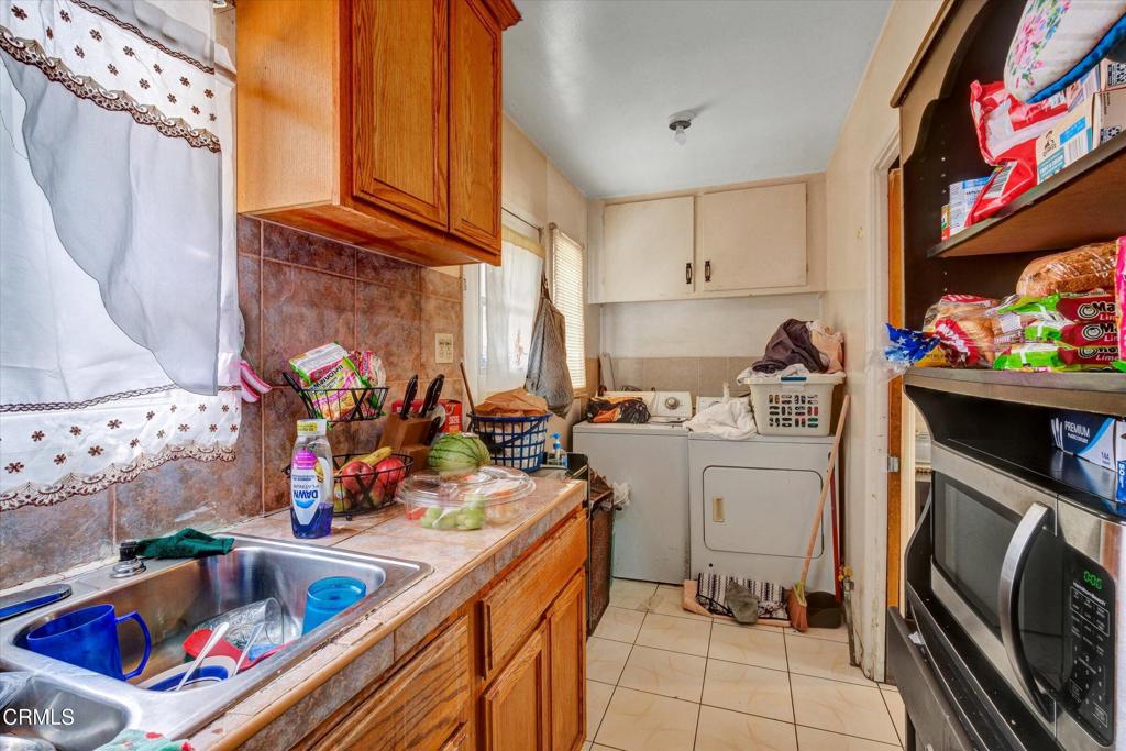 1844 S Stoneman Avenue