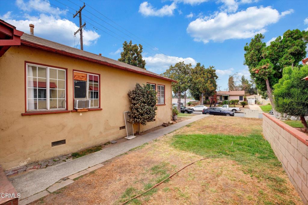 1844 S Stoneman Avenue