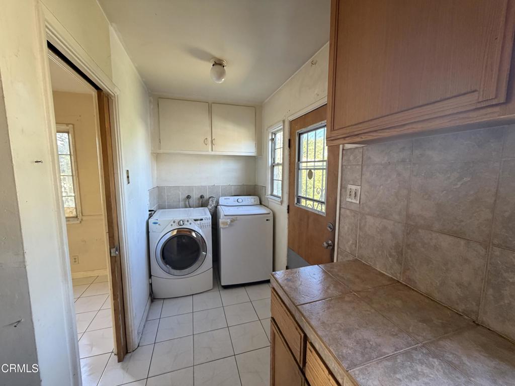 1844 S Stoneman Avenue