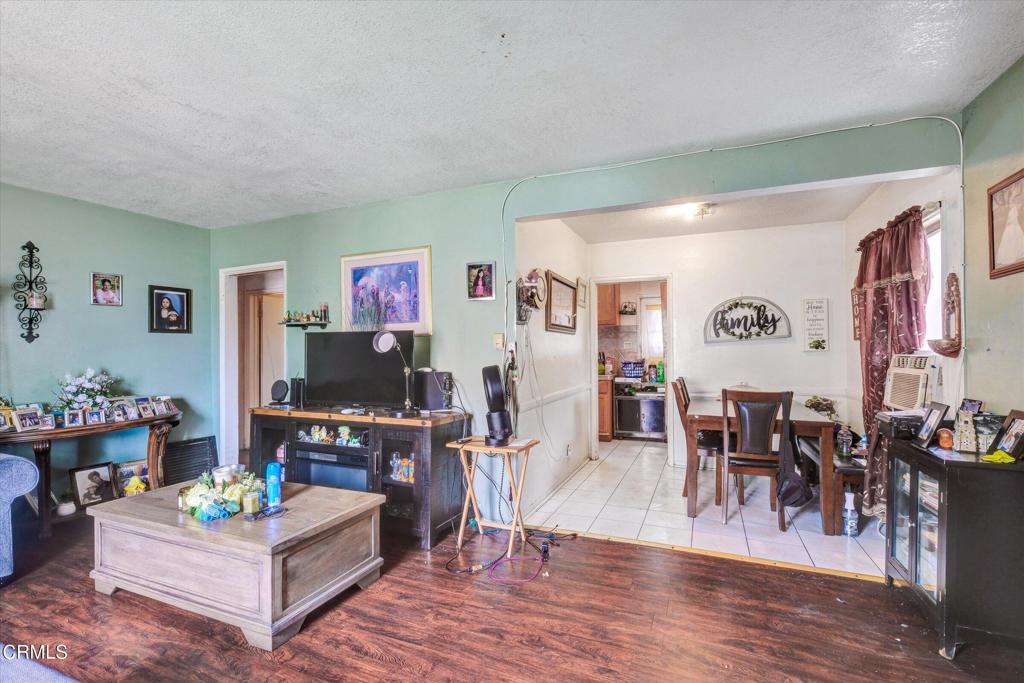 1844 S Stoneman Avenue