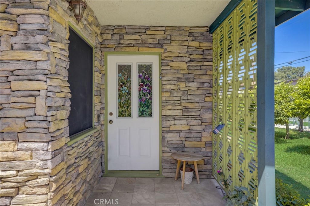 414 E Live Oak Street