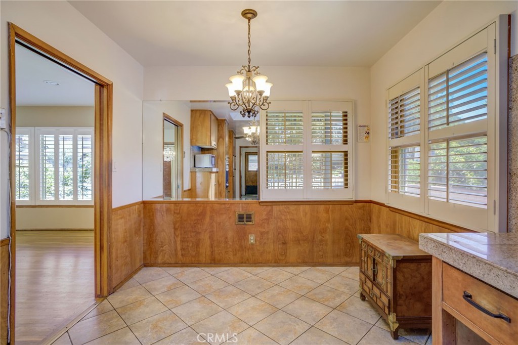 414 E Live Oak Street