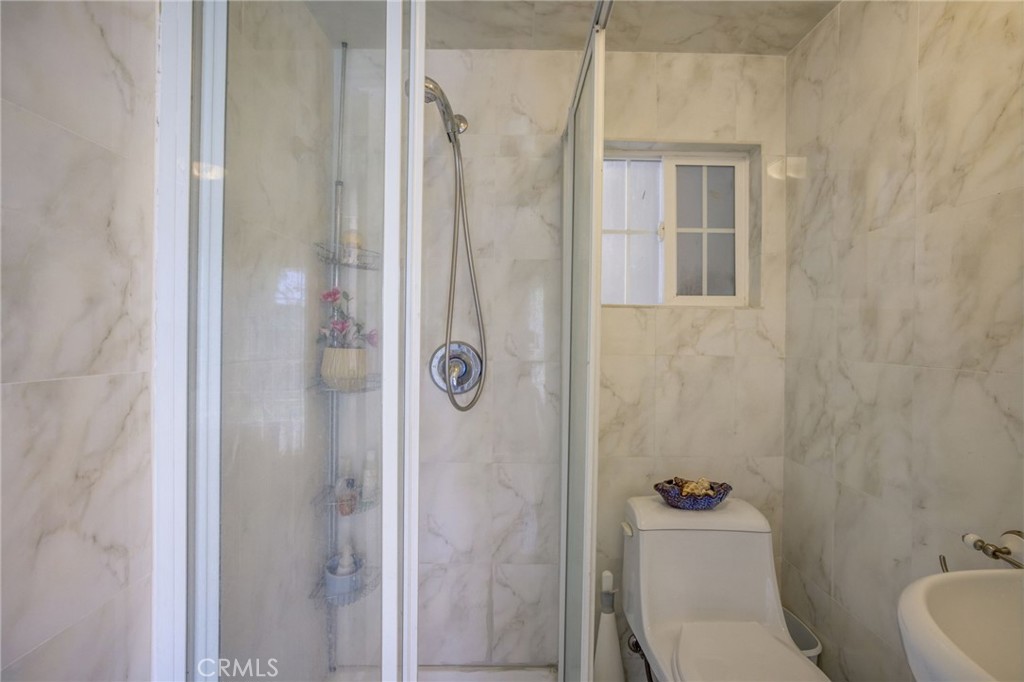 414 E Live Oak Street