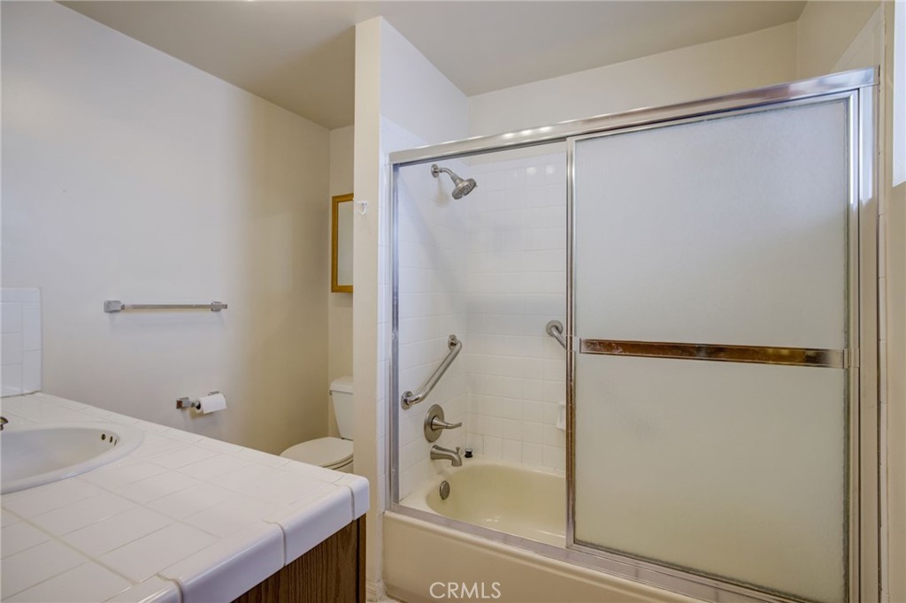 414 E Live Oak Street